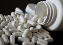 Астраханцы смогут пожаловаться в минздрав на высокие цены в аптеках