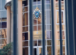 Астраханец получил серьезные ожоги, провалившись в систему дренажа