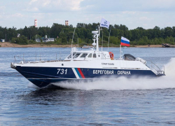 В результате ночного столкновения двух катеров - два человека пропали без вести