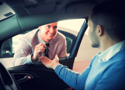 Астраханец арендовал автомобиль москвича с фальшивым паспортом и водительским удостоверением