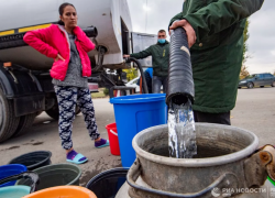 В Астрахани будет организован подвоз воды к важным социальным объектам