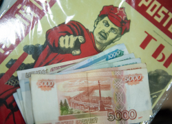 Четверо мужчин пытались украсть банкомат с 1,5 миллионами в Астрахани