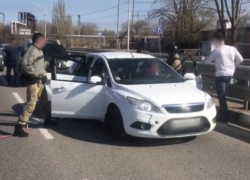 В Астрахани наркополиция и «ГРОМ» схватили работников теневого интернет-магазина