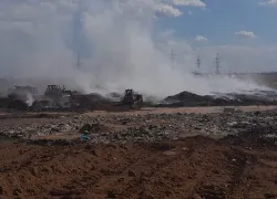 В Астраханской области горел мусорный полигон и еще тлеет