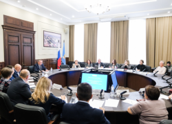 В Думе Астраханской области обсудили сотрудничество вузов с органами госвласти