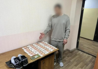 Пил в магазине, угрожал ножом и ограбил: в Астрахани поймали преступника-рецидивиста
