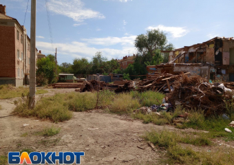 Смертельная опасность угрожает детям возле астраханской школы