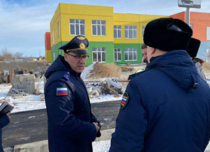 Прокурор Астраханской области объявил предостережения подрядчикам