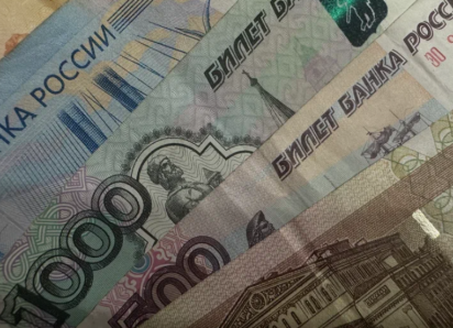 Мужчина предложил деньги астраханскому пограничнику за сомнительную услугу