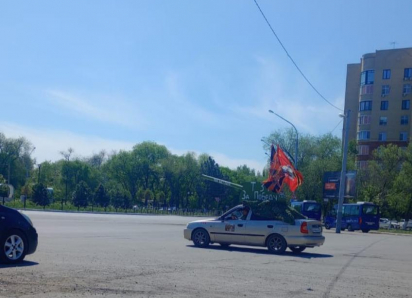 В Астрахани прошел автопробег в честь Великой Победы