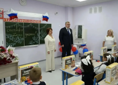 В День знаний астраханскую школу переименовали в честь Героя России