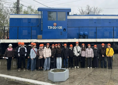 Специалисты астраханских предприятий включились в профориентацию молодежи