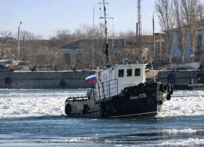 Под Астраханью встали шесть паромных переправ: лед пришел в движение