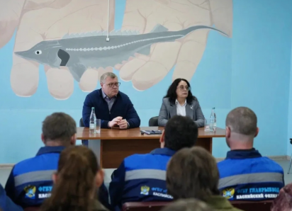 Астраханский губернатор обсудил предстоящий паводок с рыбоводами