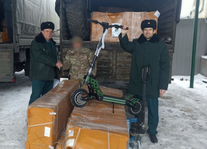 Астраханская таможня передала конфискованные электросамокаты на нужды СВО
