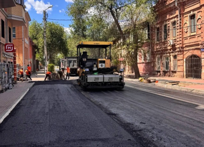 В Астрахани завершается ремонт двух центральных улиц