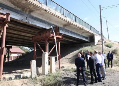 В Астрахани движение по Царевскому мосту частично ограничат из-за ремонта