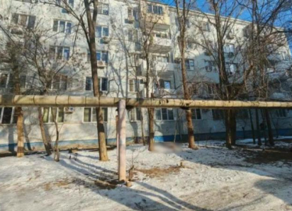 В Астрахани при загадочных обстоятельствах выпала женщина
