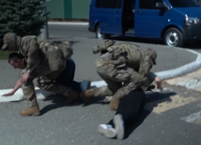 «Фотография – деньги»: молодых астраханцев втягивают в диверсионную деятельность