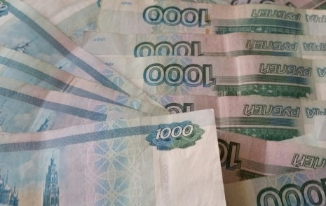 В Астрахани директор фирмы похитил 380 тысяч рублей во время строительства беговой дорожки