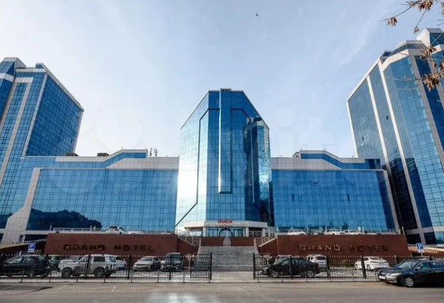 Астраханский отель возле Нового моста продают на аукционе