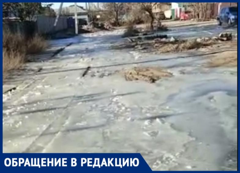 «Помогите, мы тонем!» Жителей Янго-Аула в Астрахани заливает водой