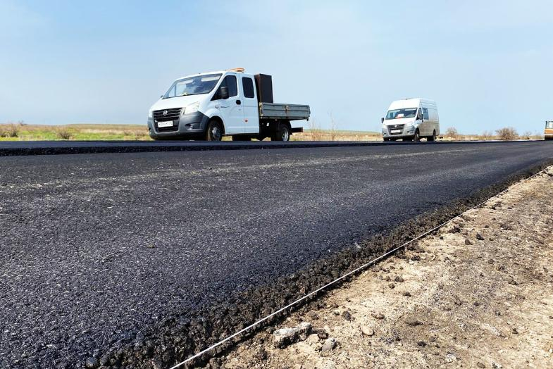 В Астраханской области подходит к концу ремонт двух региональных трасс
