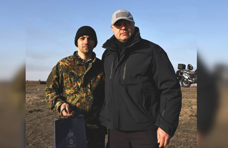 Игорь Бабушкин наградил сотрудников Астраханского заповедника за героическое тушение пожаров