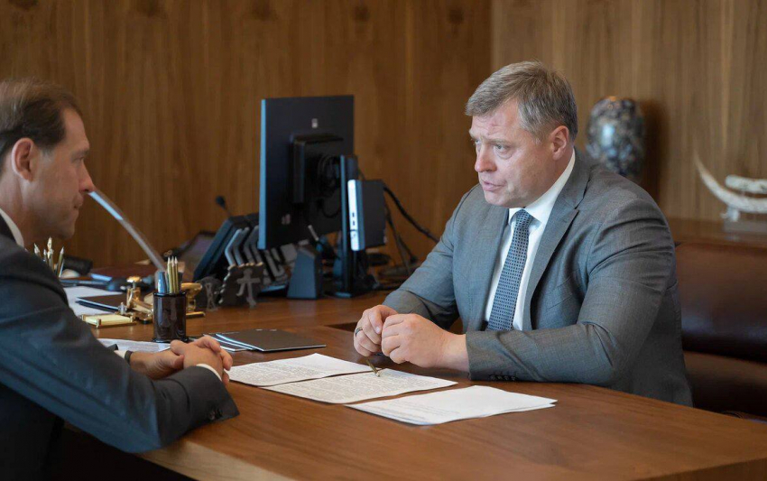 Астраханский губернатор обсудил с министром промышленности и торговли РФ развитие судостроительной отрасли
