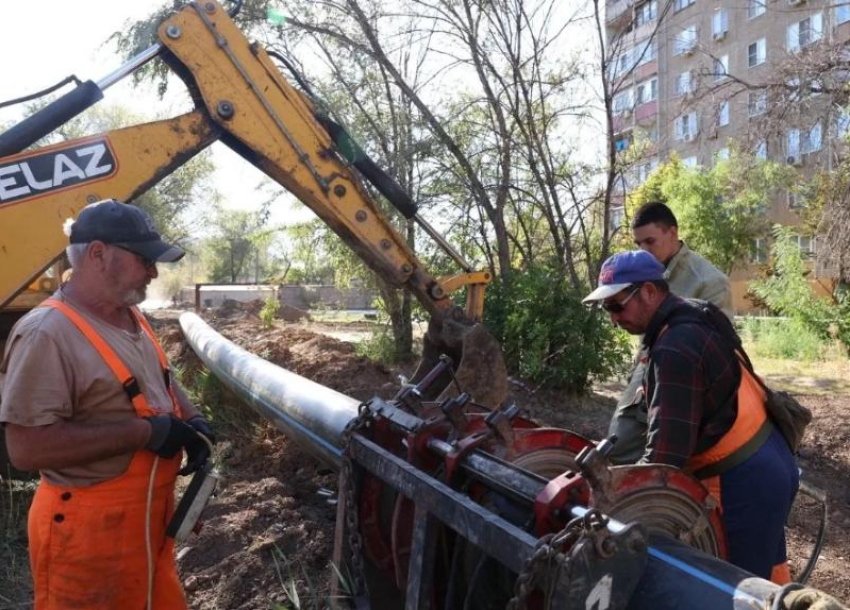 Левый берег Астрахани оставят без холодной воды для подключения нового водовода