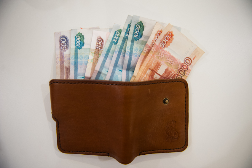 Прокуратура помогла астраханцу избавиться от долга по коммуналке