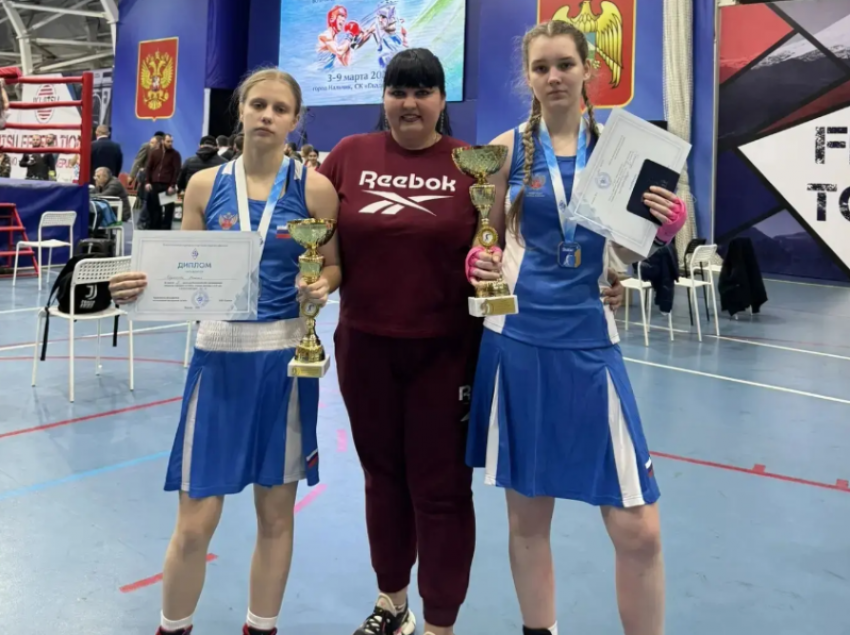 Астраханские спортсменки взяли комплект медалей на соревнованиях по боксу