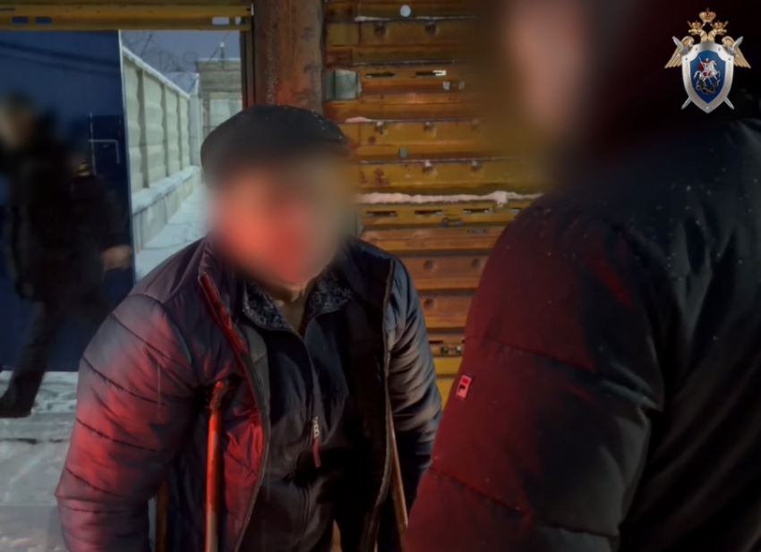 Астраханский следком задержал мужчину по подозрению в развратных действиях