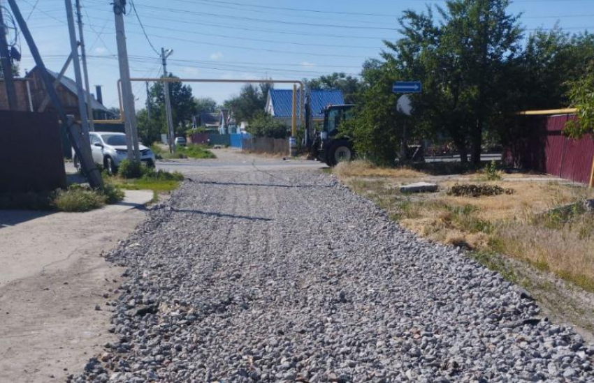 За 2024 год в Астрахани укрепят дороги на пятнадцати улицах