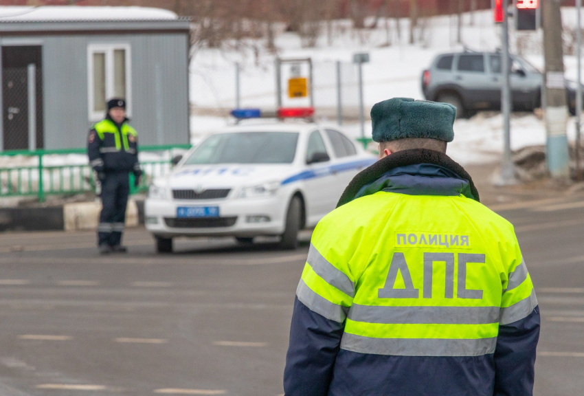 Астраханца объявили в розыск за неуплату штрафов ГИБДД 