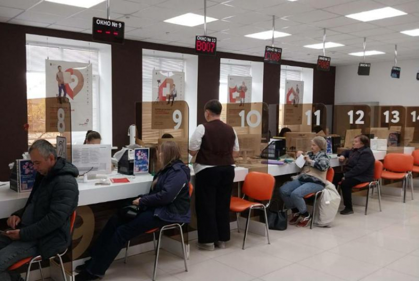 Астраханские МФЦ стали лидерами в России по предоставлению услуг бойцам СВО