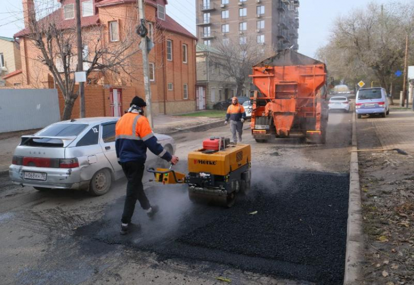 В Астрахани отремонтировали проблемную улицу по просьбам горожан