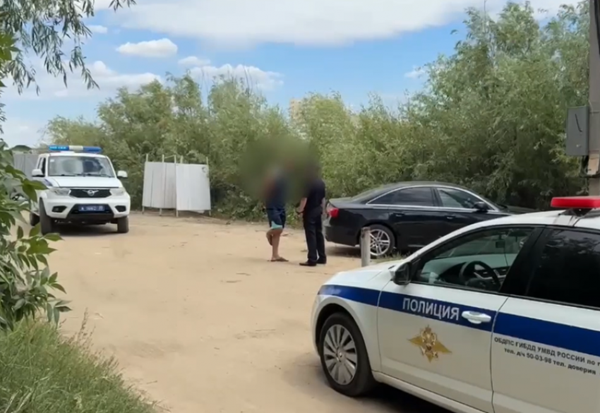 Астраханца задержали за грубое нарушение ПДД на пляже