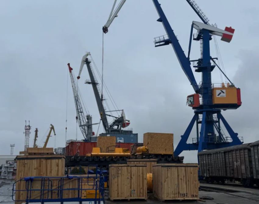 Грузооборот астраханского портового комплекса вырос на 90% за полгода