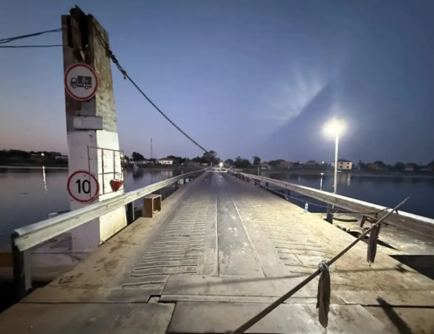 Под Астраханью прикрыли бизнес нелегальных переправщиков на опасном мосту