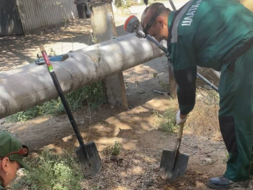 Разлив сточных вод на улицах Астрахани нанес ущерб в размере 4,5 миллионов рублей