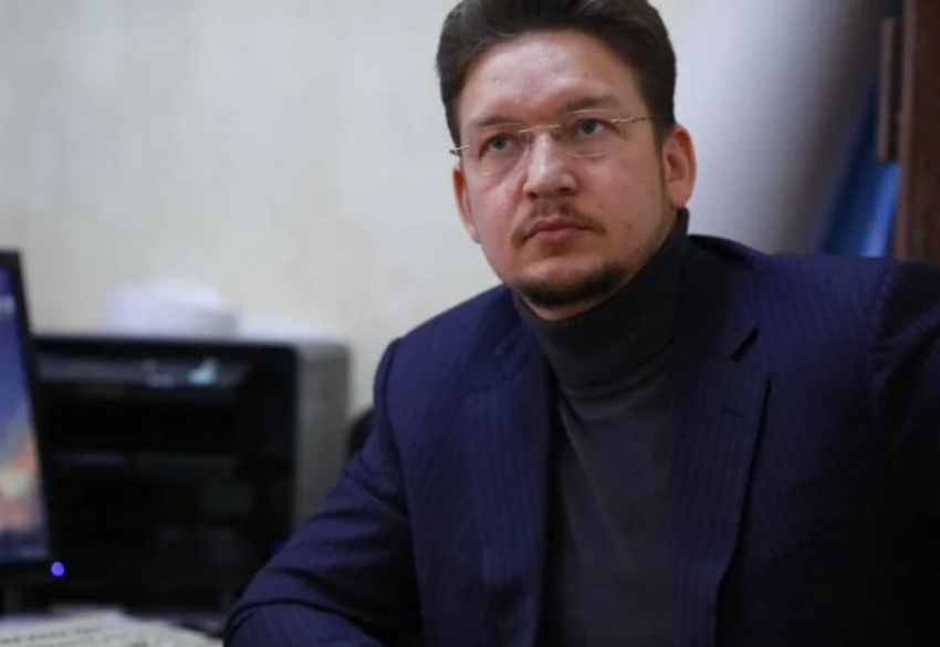 В Астрахани уволили директора управления капитального строительства Александра Дарьянова