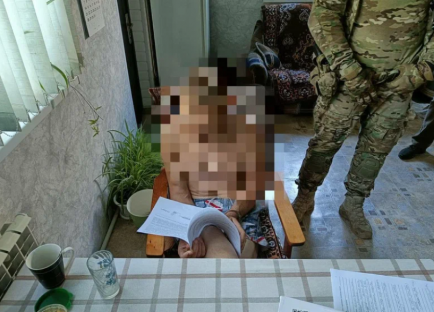 Астраханец размещал в мессенджере призывы вредить власти, армии и людям