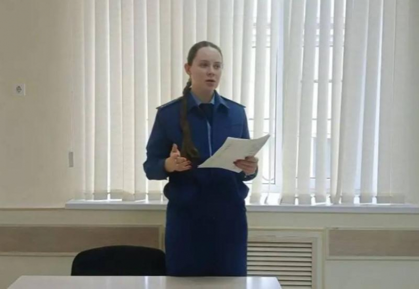 В Астрахани руководители стройфирмы решили схитрить при ремонте зданий полиции