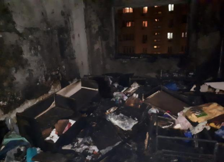 В Астрахани в течение получаса загорелись две квартиры