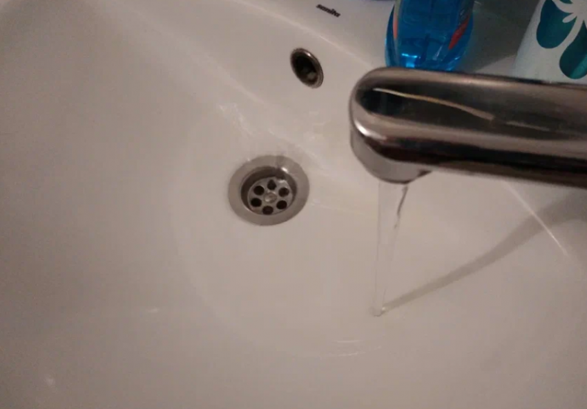 Астраханцам придется дольше ждать возвращения горячей воды в дома