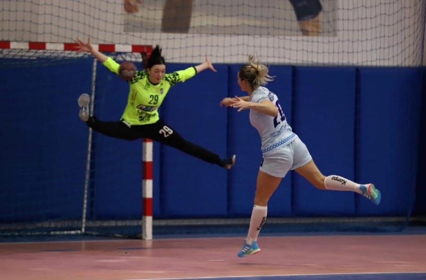 «Астраханочка» победила петербургскую «Балтийскую зарю» с перевесом в 29 мячей