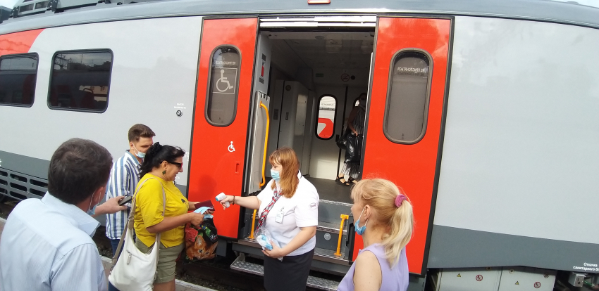 Первый пригородный поезд отправился по туристическому маршруту Астрахань  – Эльтон 