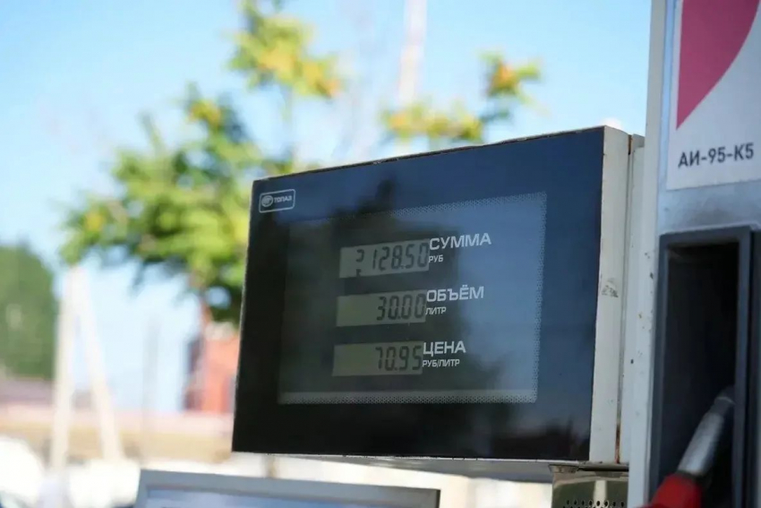 Стало известно, где сегодня в Астрахани продают бензин