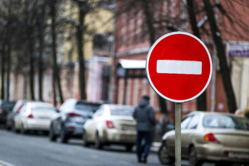 Движение в центре Астрахани ограничат до сентября